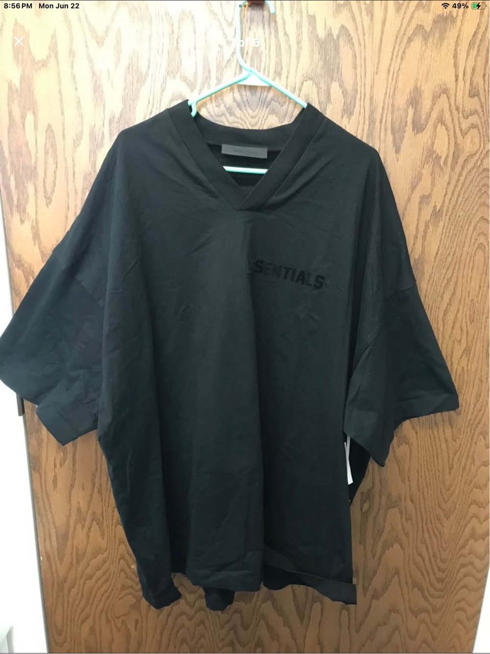 Fear Of God Essentials V Neck Oversized Jet Black Tee Shirt Mens Size XL